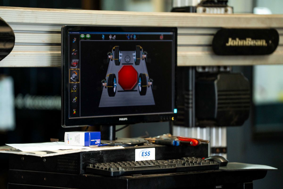 Computerize Wheel Alignment